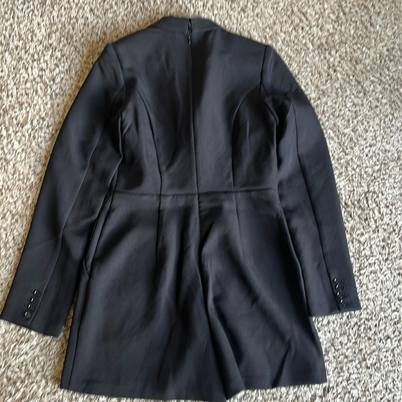 Express Black Long Sleeve Double Breasted Blazer Shorts
Romper Small NWT - Picture 5 of 11